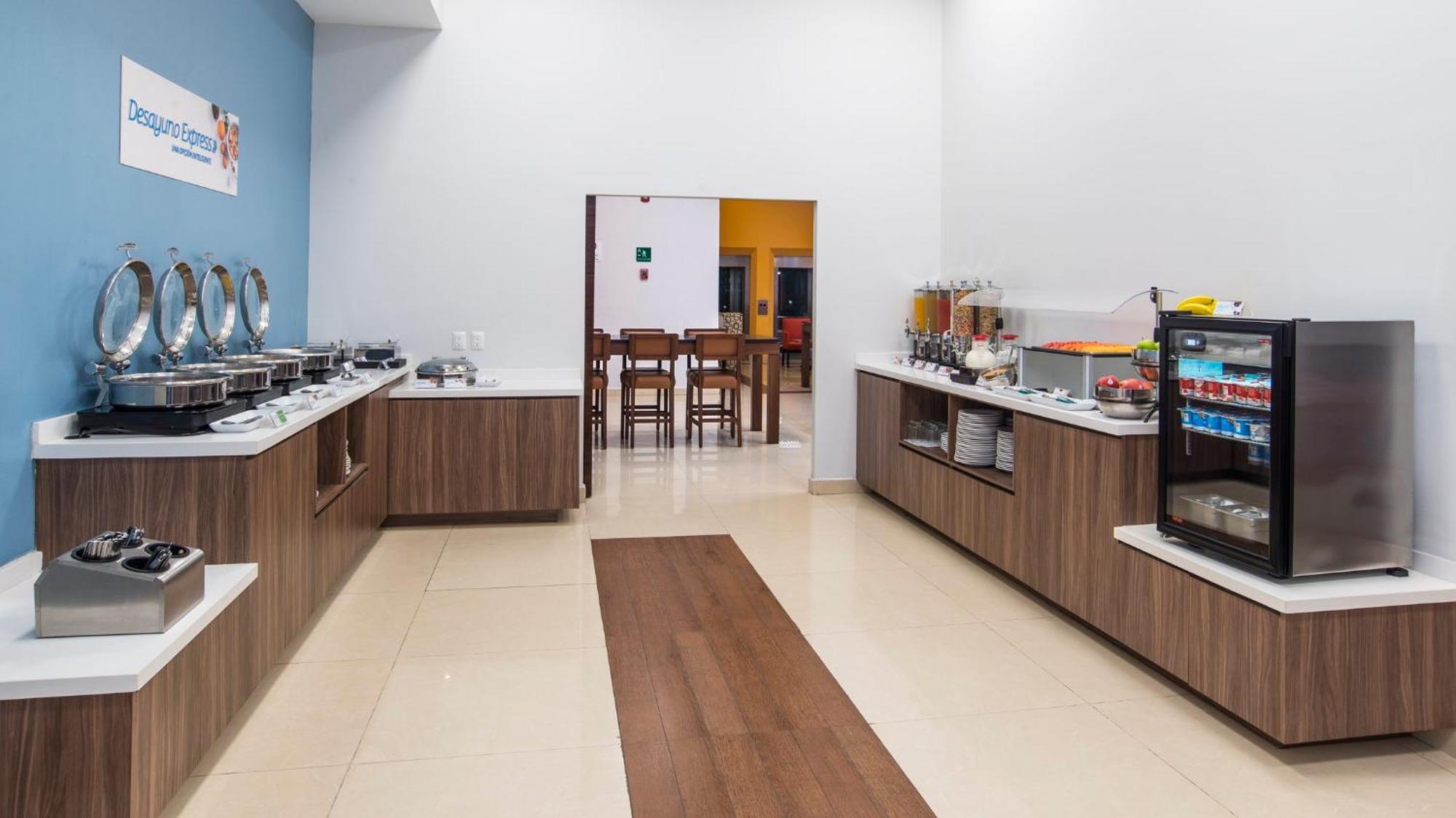 Holiday Inn Express Manzanillo By Ihg Exterior foto